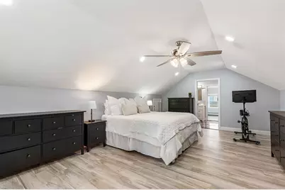 70 Tucker Avenue, Cranston, RI 02905 - Photo 31
