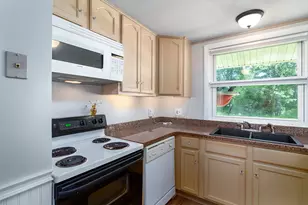 40 Kingsland Ct Ct, Charlestown, RI 02813 - Photo 9