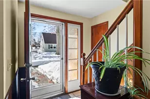 77 Minto St, Providence, RI 02908 - Photo 5