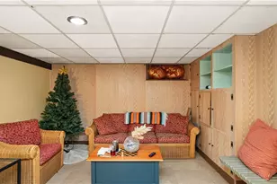 77 Minto St, Providence, RI 02908 - Photo 29