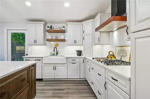 8 Sweet Fern Trail, Narragansett, RI 02874 - Photo 3