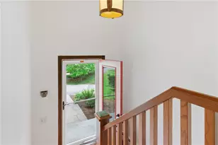 8 Ledgemont Dr, Lincoln, RI 02865 - Photo 3