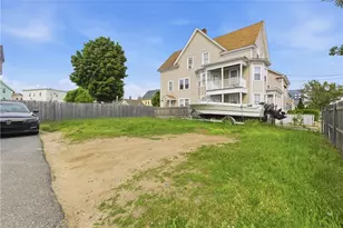 46 Lilac St, Pawtucket, RI 02860 - Photo 21