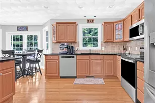 5 Weymouth Ln, Coventry, RI 02816 - Photo 5