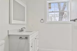 24 Blackburn St, Warwick, RI 02886 - Photo 11