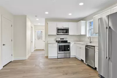 24 Blackburn Street, Warwick, RI 02886 - Photo 5
