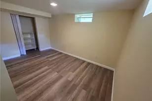28 Carver St, Pawtucket, RI 02860 - Photo 31
