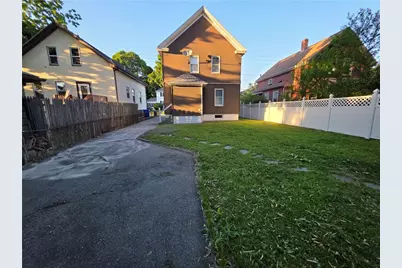 28 Carver Street, Pawtucket, RI 02860 - Photo 35