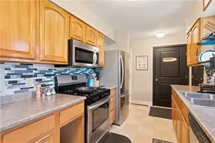 221 Early St, Providence, RI 02907 - Photo 17