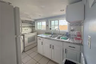 77 Julian St, Providence, RI 02909 - Photo 31