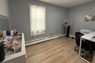 77 Julian St, Providence, RI 02909 - Photo 11