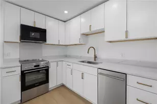 07 Melrose St, East Greenwich, RI 02818 - Photo 13