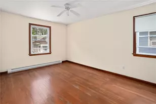 370 Montgomery Ave, Cranston, RI 02905 - Photo 33