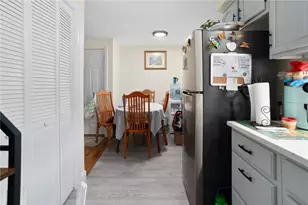 370 Montgomery Ave, Cranston, RI 02905 - Photo 19