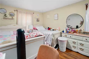 370 Montgomery Ave, Cranston, RI 02905 - Photo 25