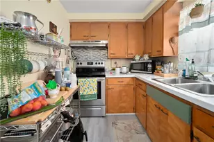 370 Montgomery Ave, Cranston, RI 02905 - Photo 23