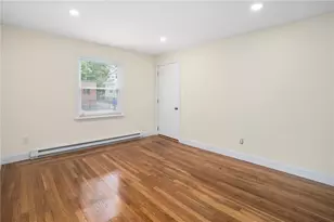 370 Montgomery Ave, Cranston, RI 02905 - Photo 9