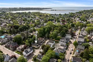 4 Findlay Pl, Newport, RI 02840 - Photo 33