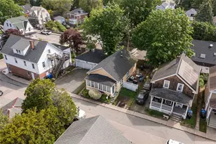 4 Findlay Pl, Newport, RI 02840 - Photo 29