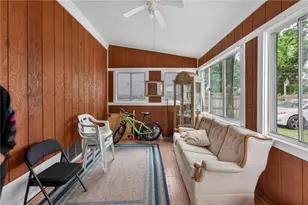 8 Arlington Ave, Cranston, RI 02920 - Photo 19