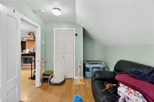 8 Arlington Ave, Cranston, RI 02920 - Photo 15