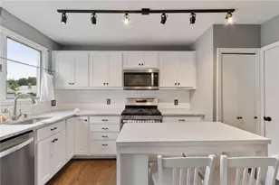 63 Tucker St, Lincoln, RI 02865 - Photo 7