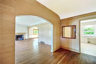 25 Brookway Rd, Providence, RI 02906 - Photo 5
