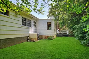 25 Brookway Rd, Providence, RI 02906 - Photo 33