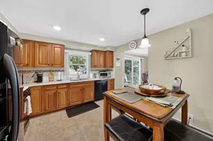 2 Garner Ave, Johnston, RI 02919 - Photo 19
