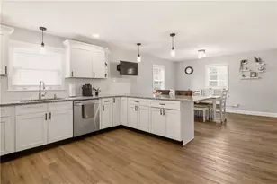88 Grove Ave, East Providence, RI 02914 - Photo 7