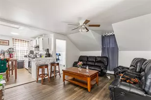138 Garden St, Pawtucket, RI 02860 - Photo 5