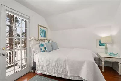 34 Bull Street, Newport, RI 02840 - Photo 17