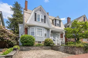34 Bull St, Newport, RI 02840 - Photo 1