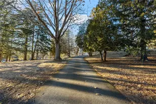 555 Great Rd, Lincoln, RI 02865 - Photo 9