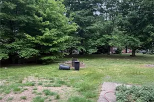 17 Ives St, Scituate, RI 02831 - Photo 9