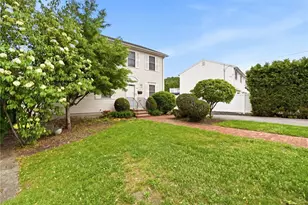 25 Plaza St, Cranston, RI 02920 - Photo 3