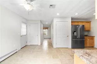 25 Plaza St, Cranston, RI 02920 - Photo 15