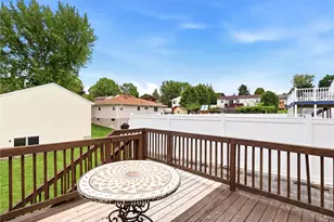 25 Plaza St, Cranston, RI 02920 - Photo 29