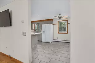 34 Grandview Dr, West Warwick, RI 02893 - Photo 9