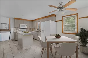34 Grandview Dr, West Warwick, RI 02893 - Photo 7