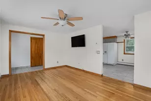 34 Grandview Dr, West Warwick, RI 02893 - Photo 5