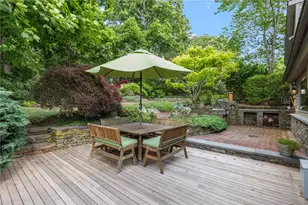 10 Nayatt Rd, Barrington, RI 02806 - Photo 3