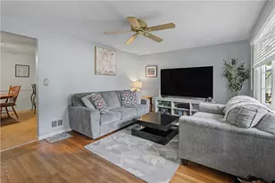 25 Walker Rd, Warwick, RI 02889 - Photo 5