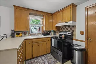 25 Walker Rd, Warwick, RI 02889 - Photo 9