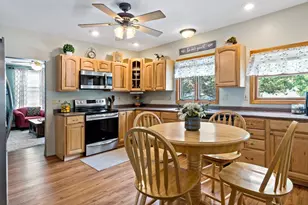 70 Fortin Ave, Pawtucket, RI 02860 - Photo 15