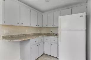 175 Kay St, Newport, RI 02840 - Photo 27