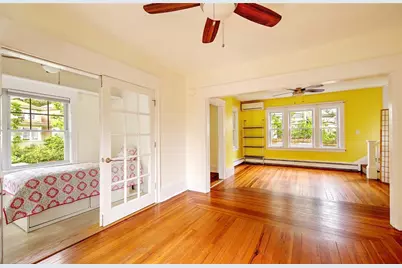 135 Rounds Avenue, Providence, RI 02907 - Photo 5