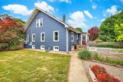 135 Rounds Avenue, Providence, RI 02907 - Photo 23