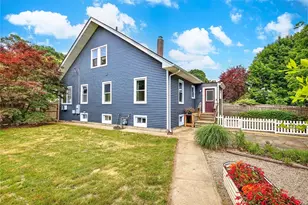 135 Rounds Ave, Providence, RI 02907 - Photo 23