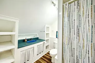 135 Rounds Ave, Providence, RI 02907 - Photo 17